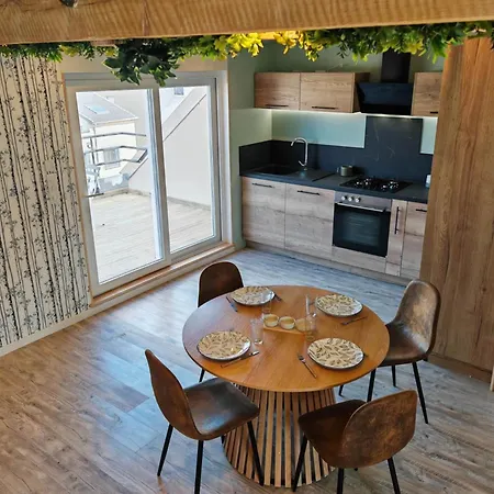 La 3 Etoiles Et L'atelier 4 Etoiles Jusqu'a 9 Personnes